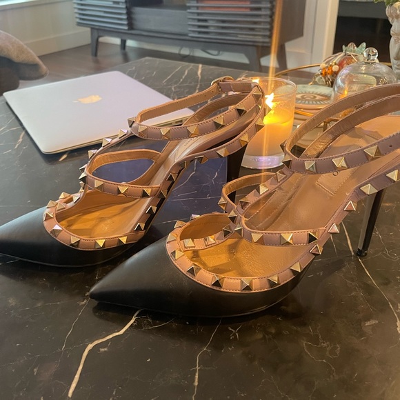 Valentino rockstud  black/tan leather ankle strap pump 100MM/ 40.5 size - Picture 2 of 5